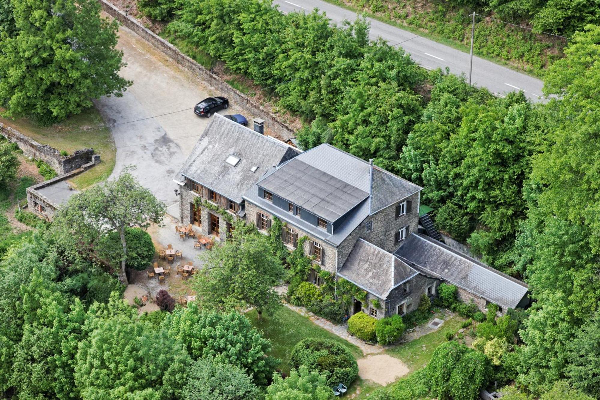 Auberge Au Naturel Des Ardennes Rochehaut Exterior foto